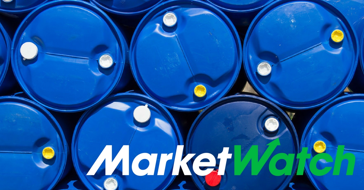 Oil ends lower, holds ground at 1-month low